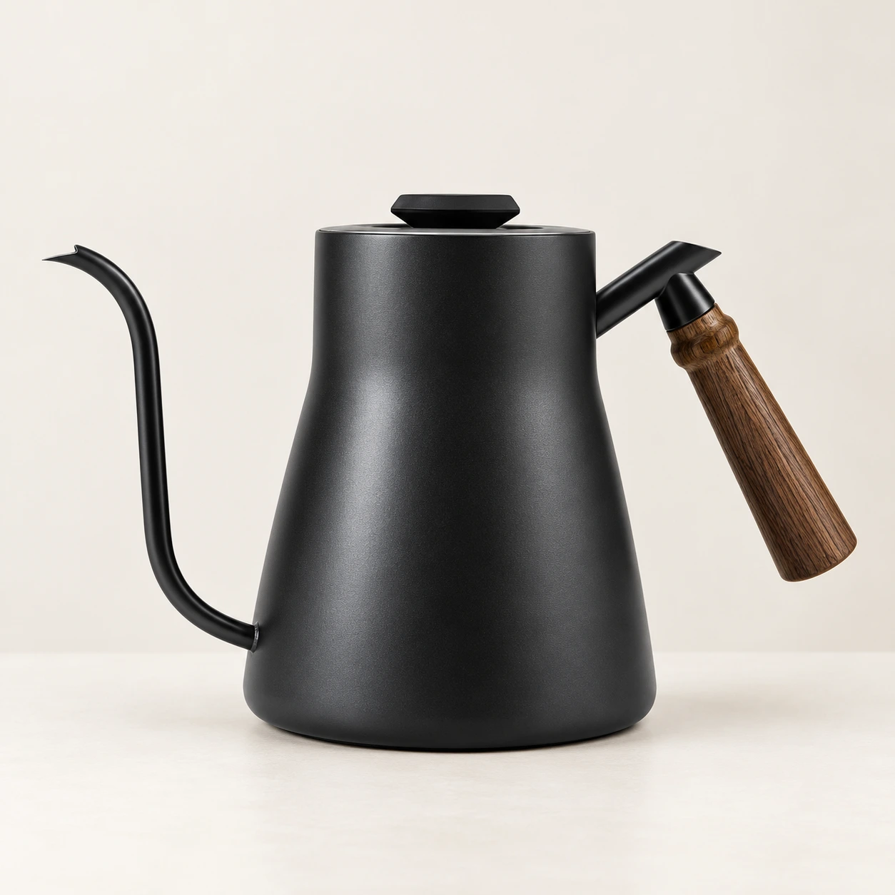 FISH Youth Pour Over Kettle 700ml Black